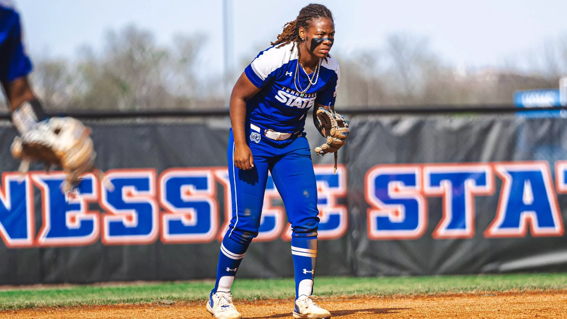 Simpson Homers In 5 2 Loss To Middle