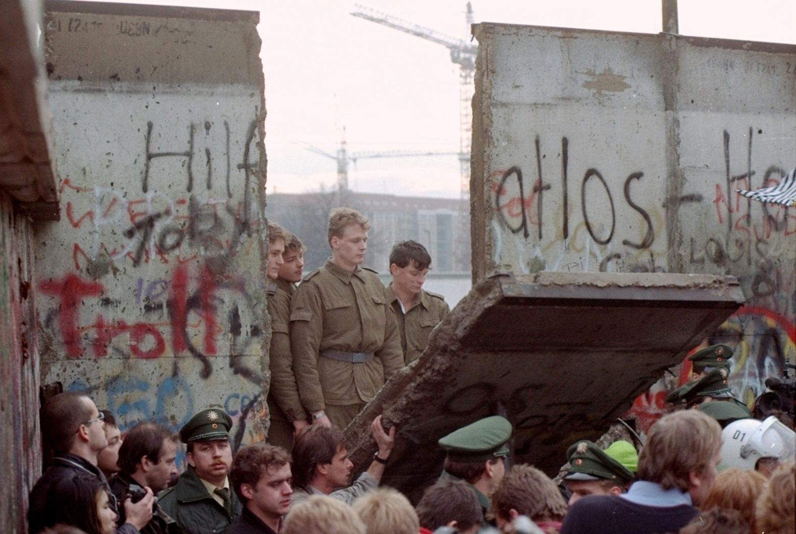 The rise and fall of the Berlin Wall