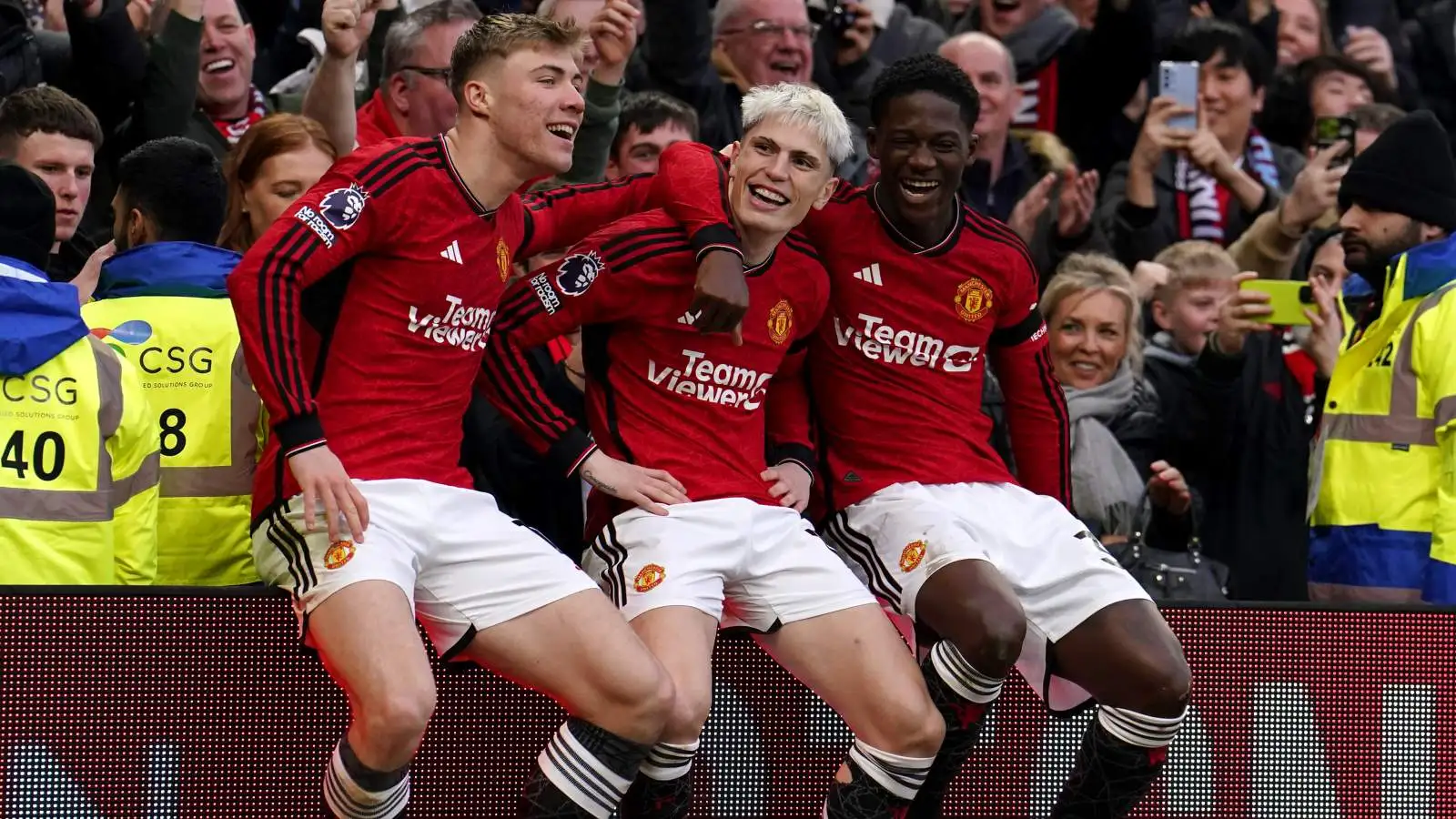 Manchester United revel in rare