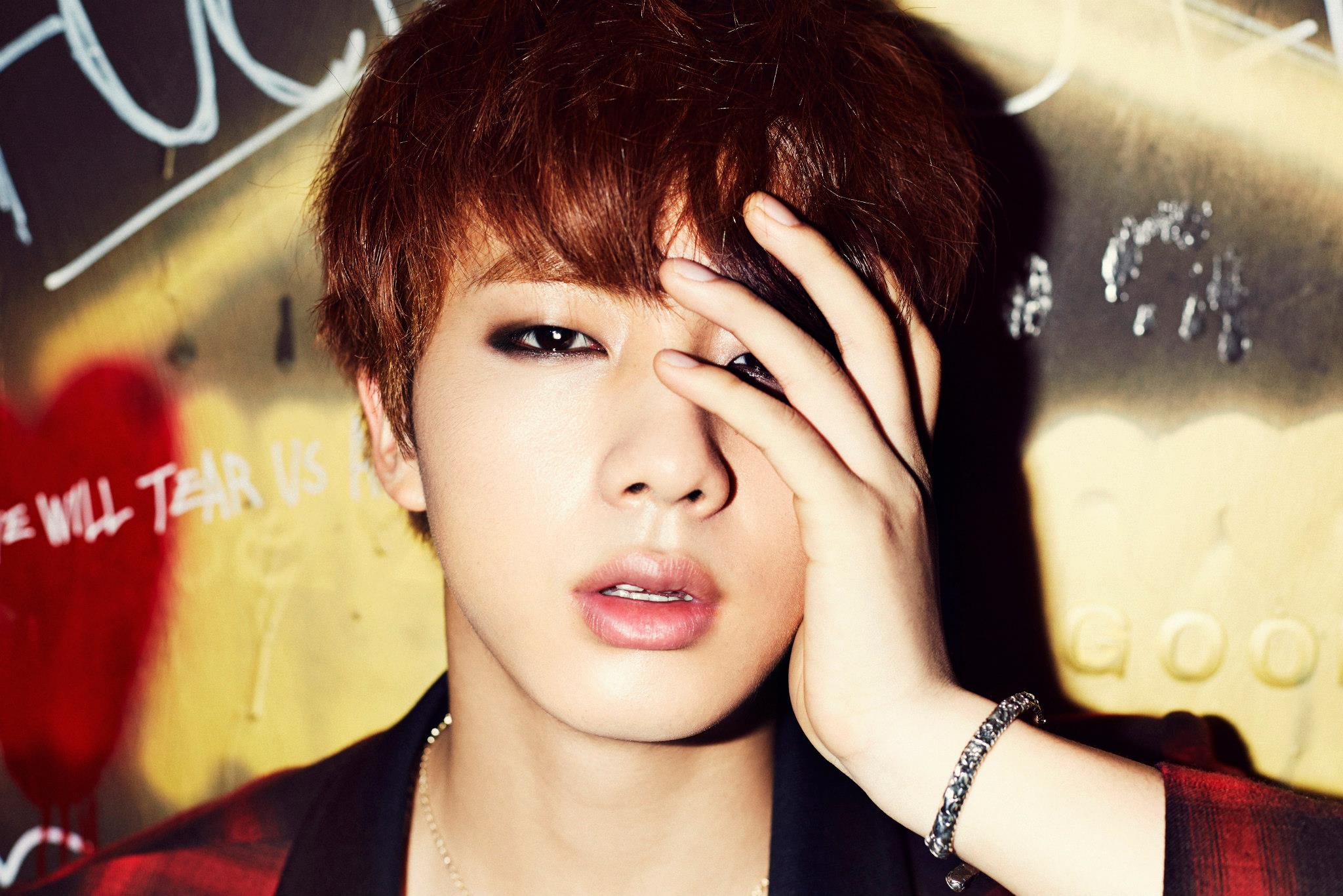 Photo War of Hormone