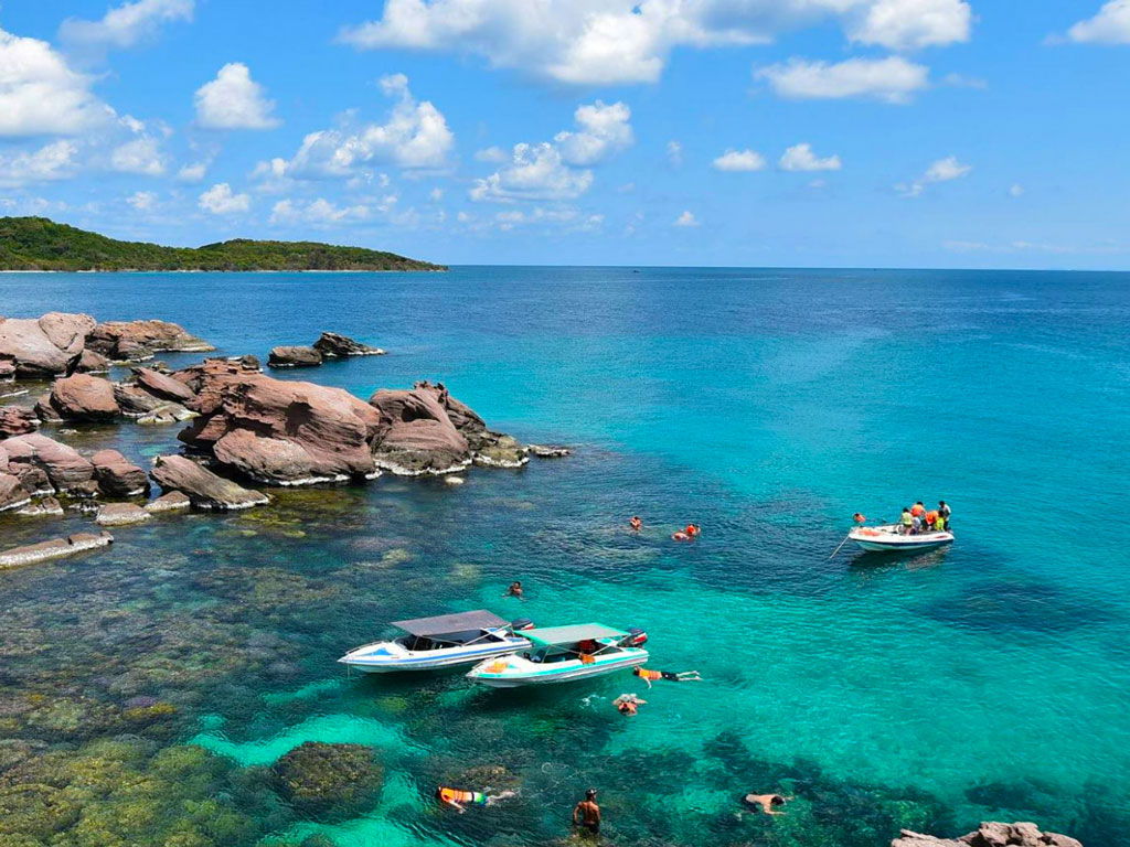 Phu Quoc Island Tours Swim in the Clear
