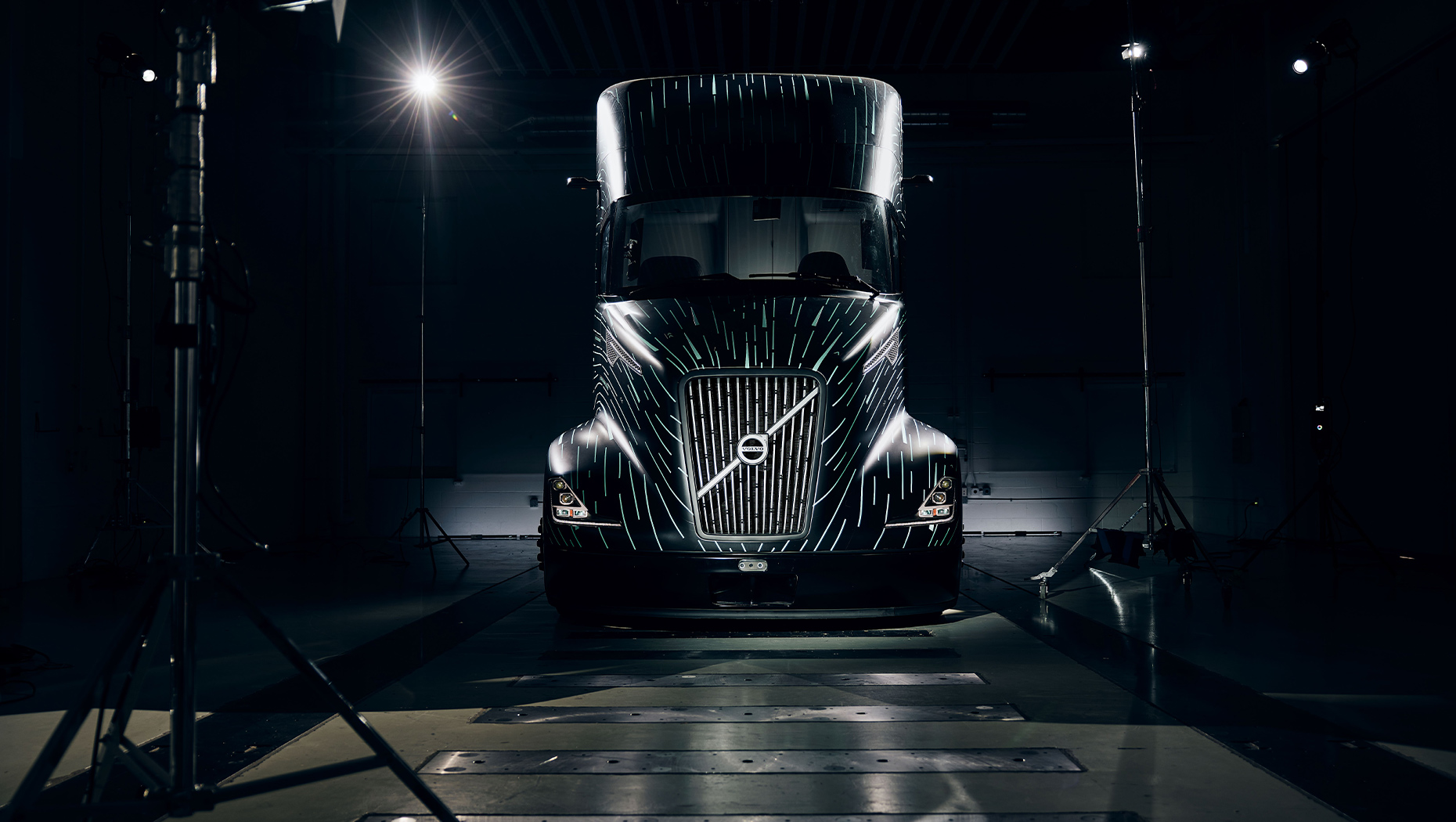 Volvo Trucks Showcasing SuperTruck 2
