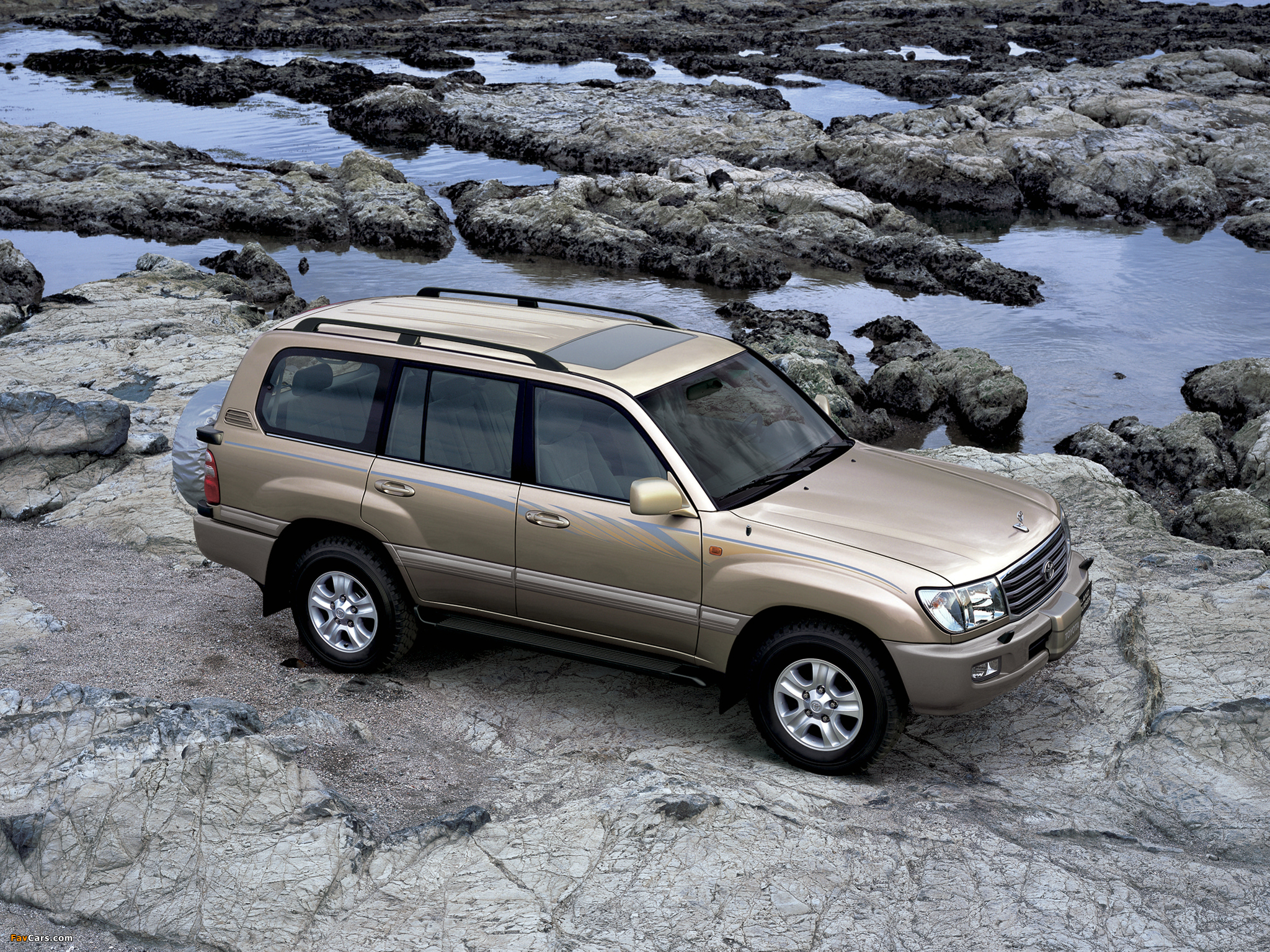 Toyota Land Cruiser 100 VX R UAE Spec