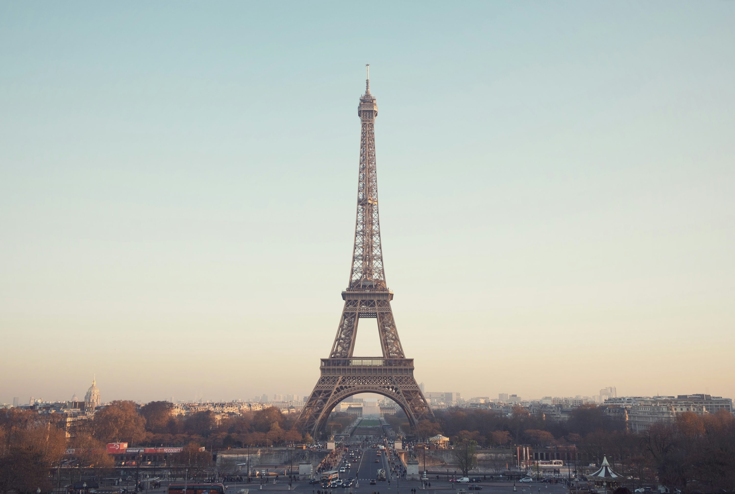 Eiffel Tower Image HD