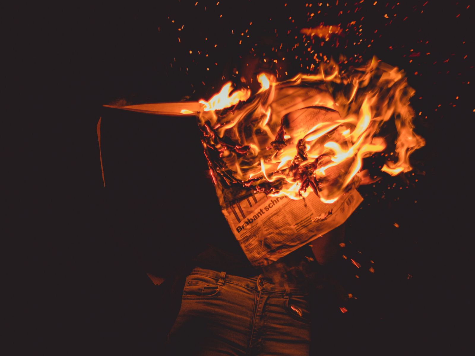 Download wallpaper 1600x1200 fire