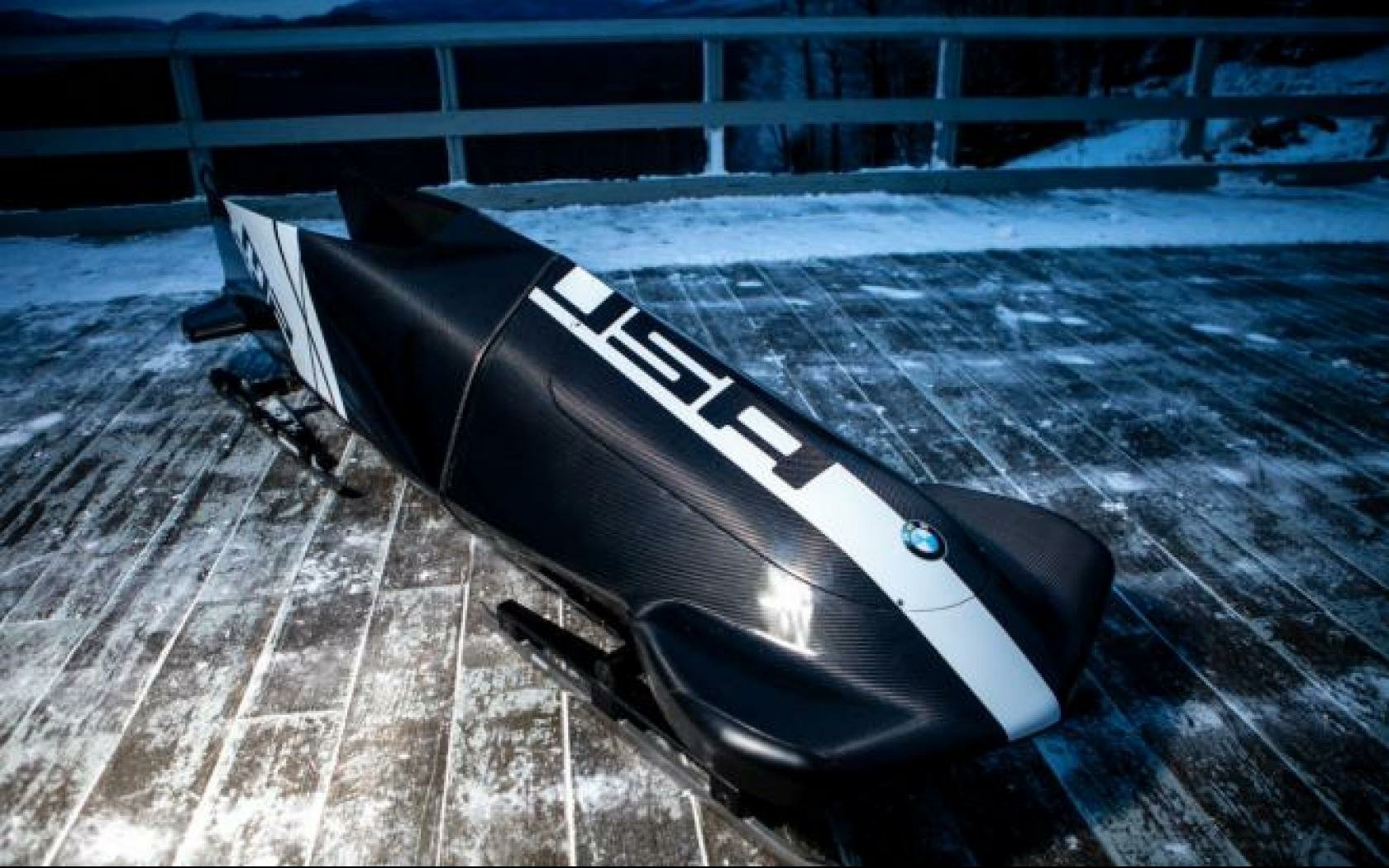 Download Bobsleigh Sports Wallpaper