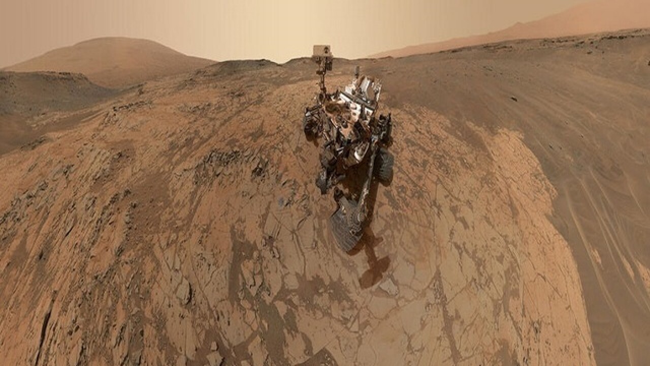 Curiosity rover photo show Mars