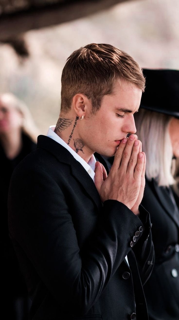 Justin Bieber In “Ghost” (Wallpaper)