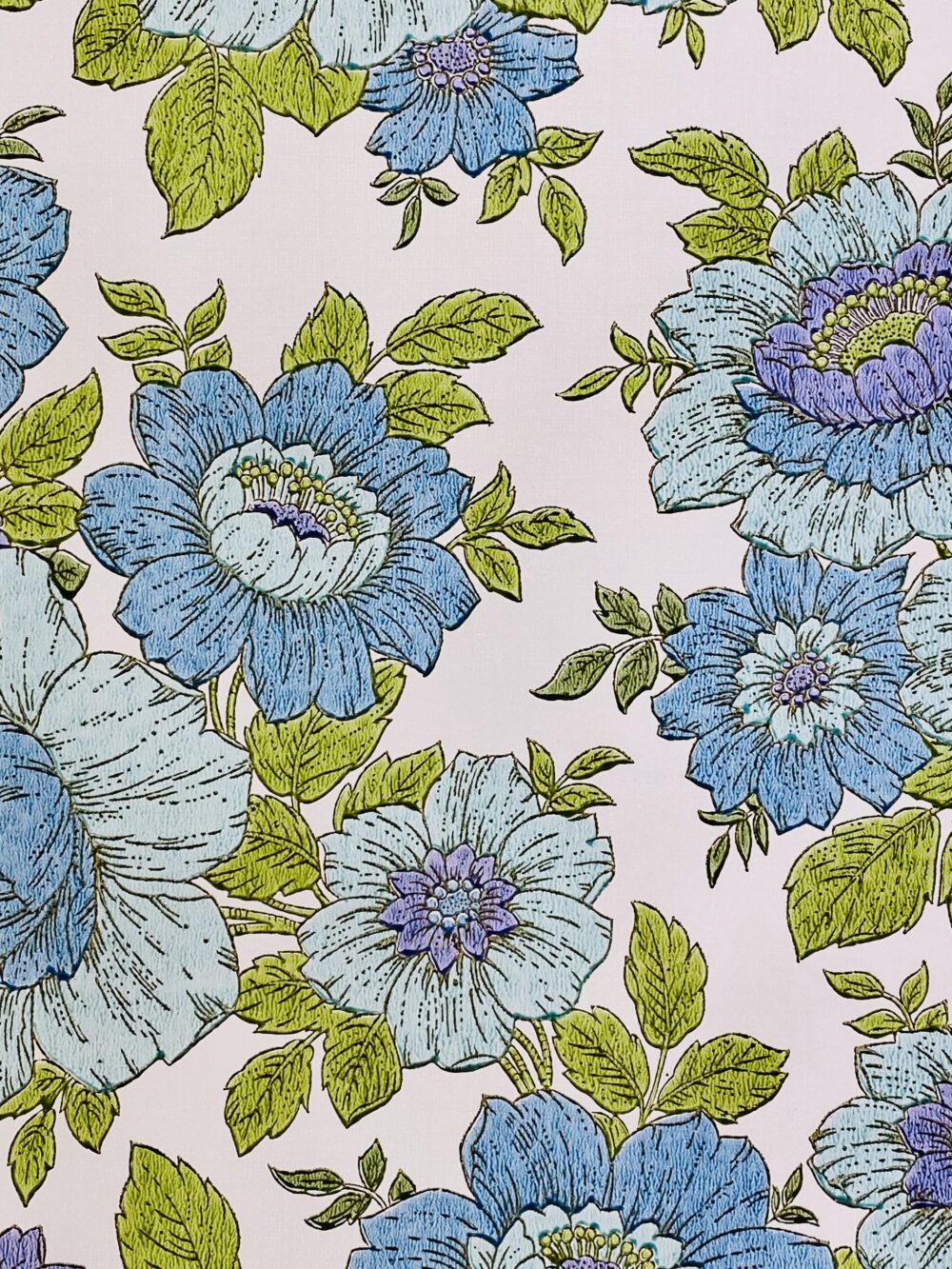 Vintage blue flowers wallpaper