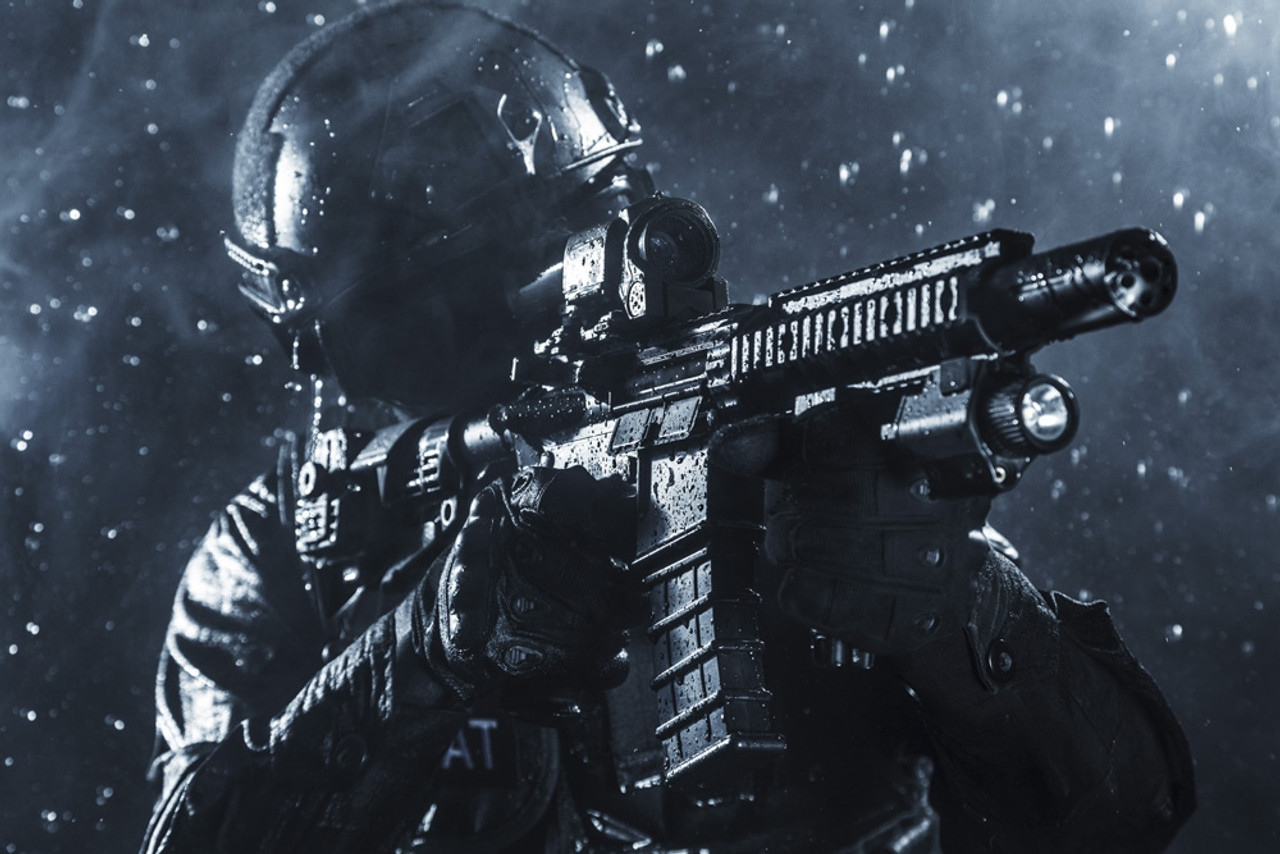 Spec ops police officer SWAT in