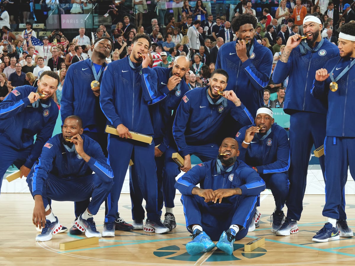 Paris Steps After Winning Gold Medal