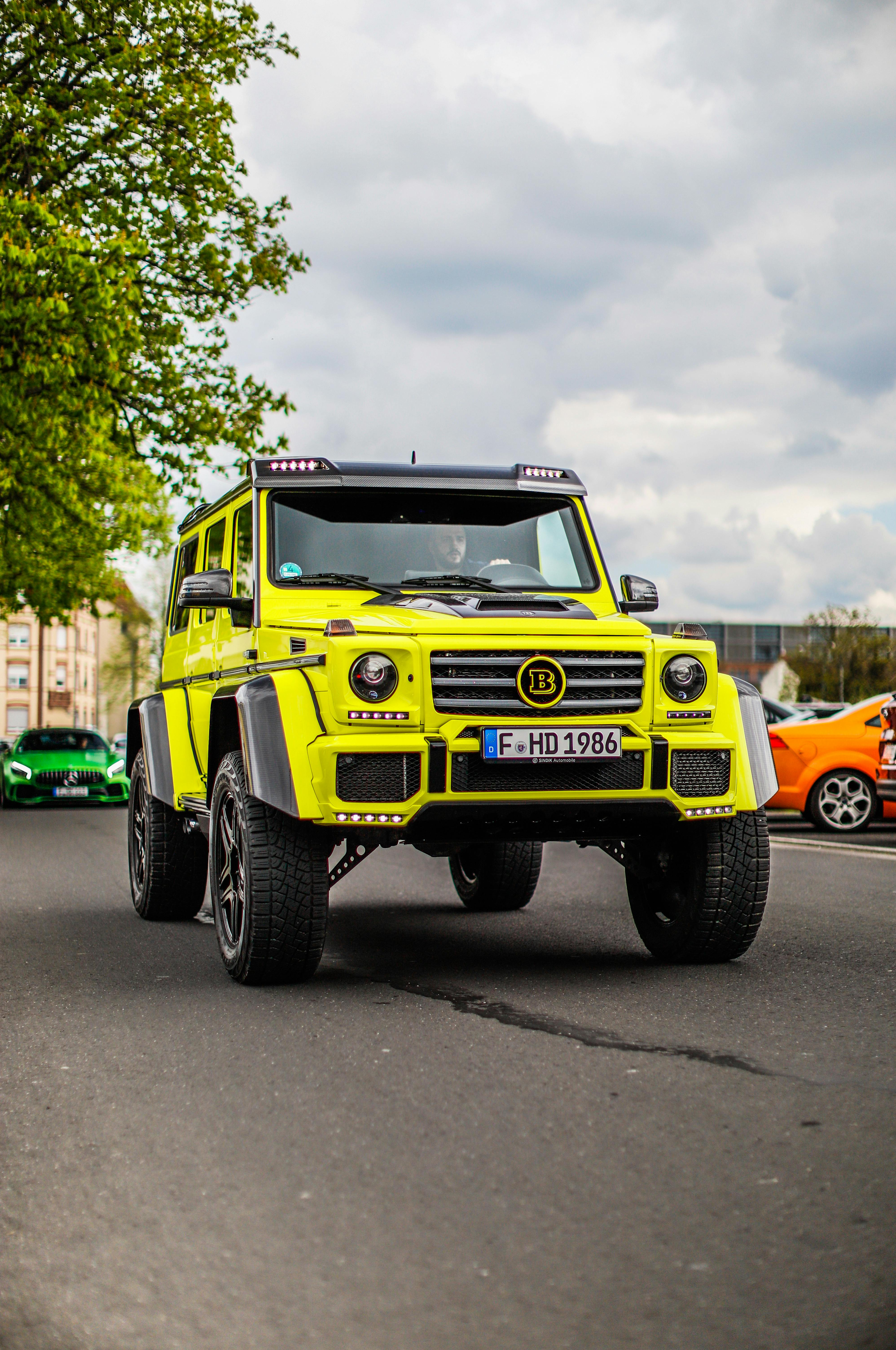 Mercedes Benz G Class G 500 4x4 · Free