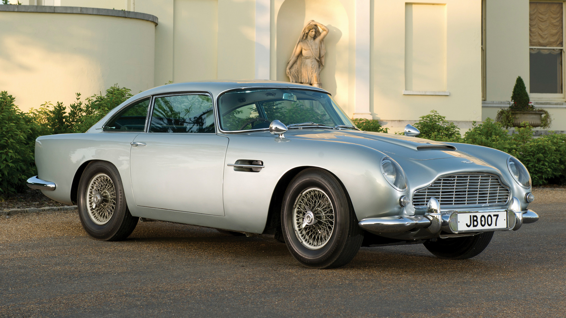 Aston Martin DB5 James Bond