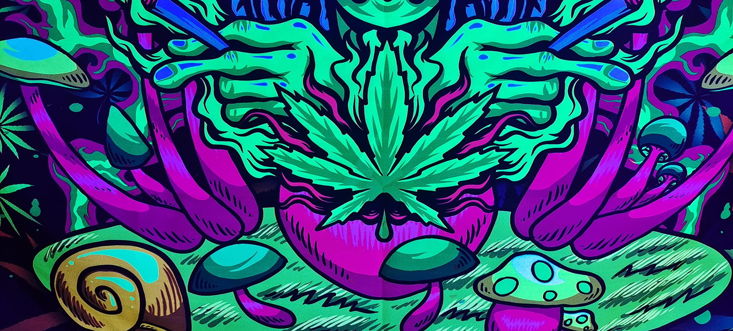 UV Reactive Trippy Alien Stuff