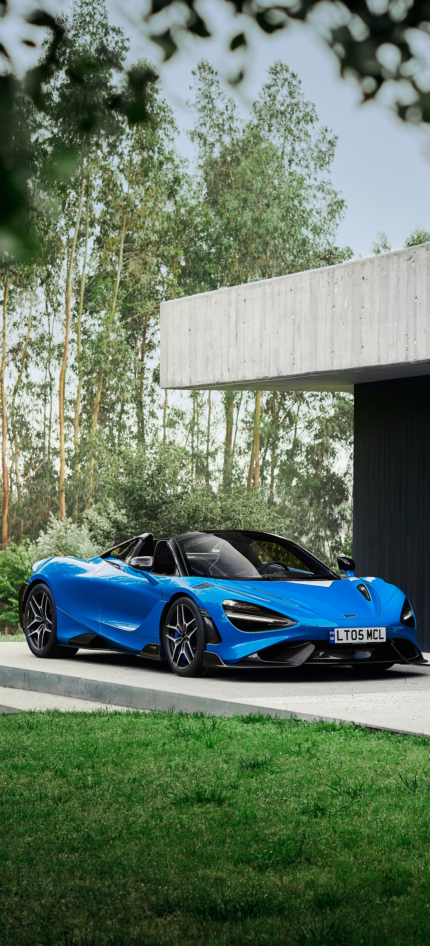 McLaren 765LT Phone Wallpaper