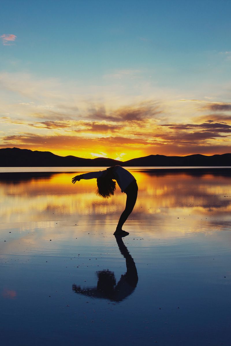 Download wallpaper 800x1200 yoga