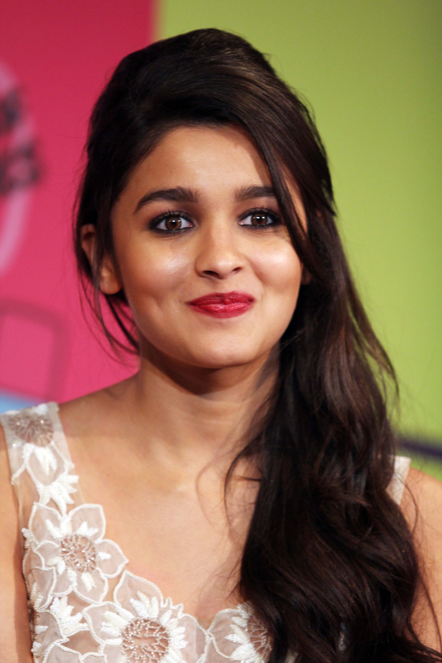 Wallpaper alia bhatt beautiful bollywood actress HD Wallpaper #Actress #Alia #Bhatt #Beautiful #Bollywood #Actress #Wallpaper # #iPhone #Android #Mobile #Wallpaper #FreeDownload