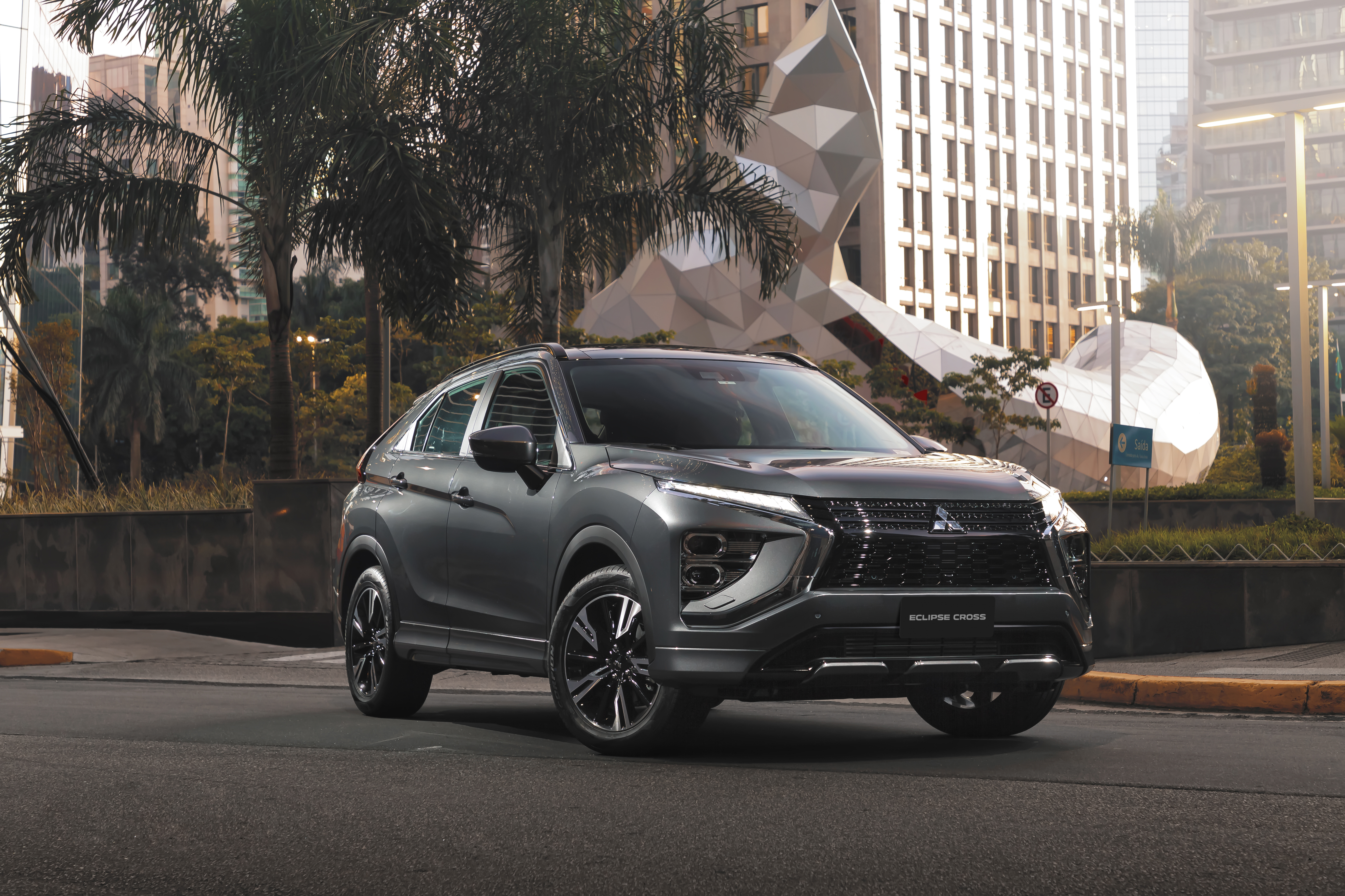 Download Mitsubishi Eclipse Cross HPE S