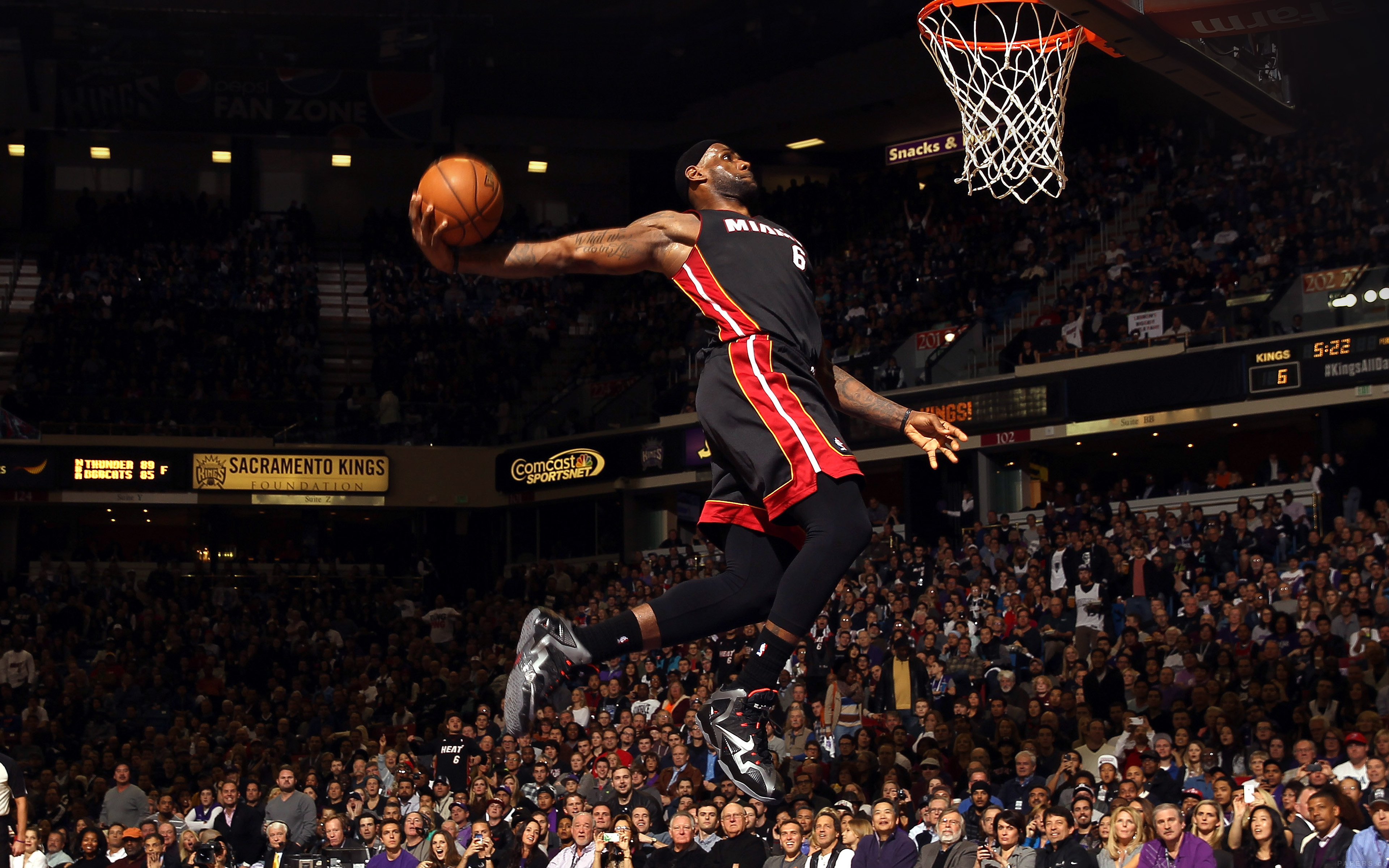 Lebron James Dunk Nba Sports Art