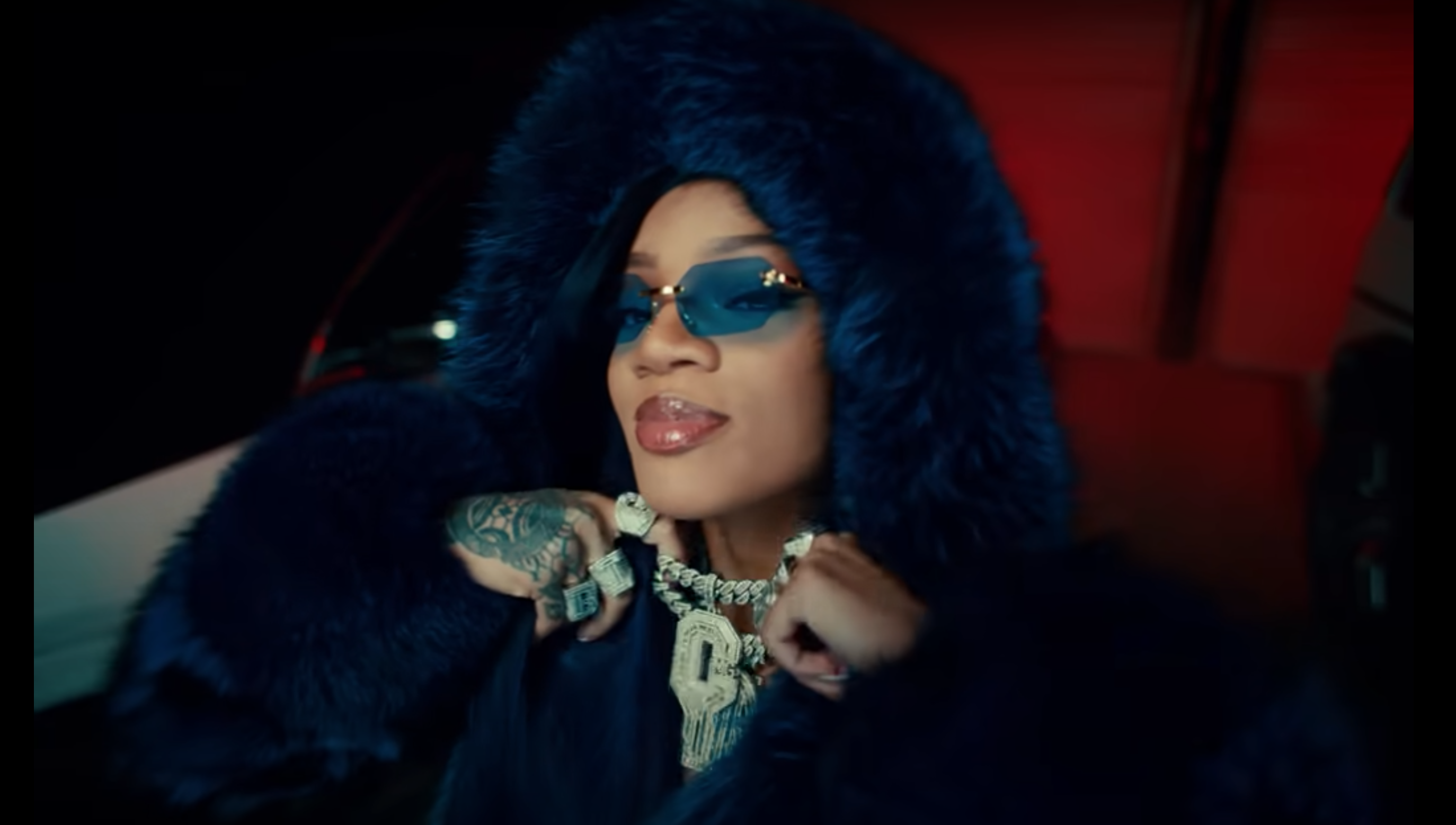 Music Video Monday: “Yeah Glo