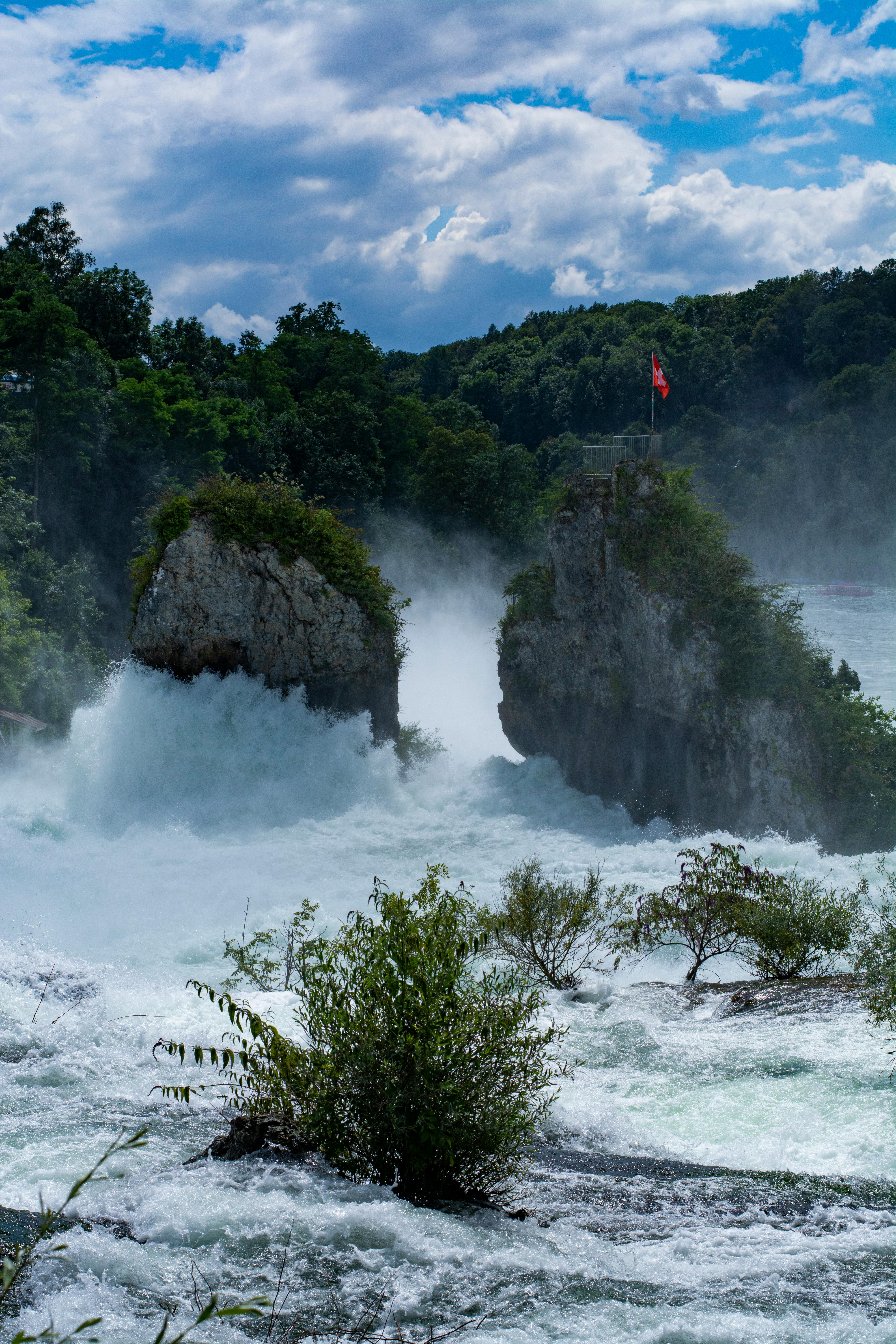 Rhine Falls & HD Image