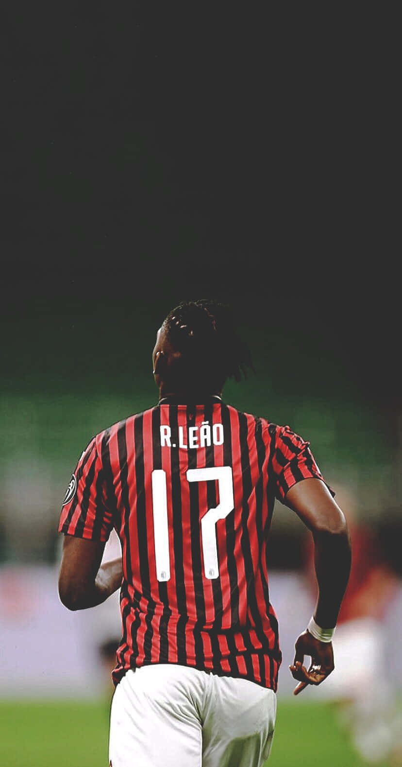 Download Rafael Leao A C Milan Number17 Wallpaper