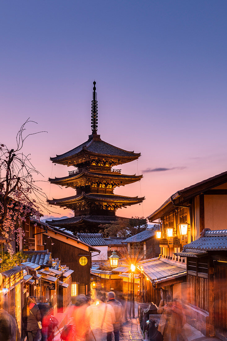 Yasaka Pagoda at sunset, Kyoto, Japan