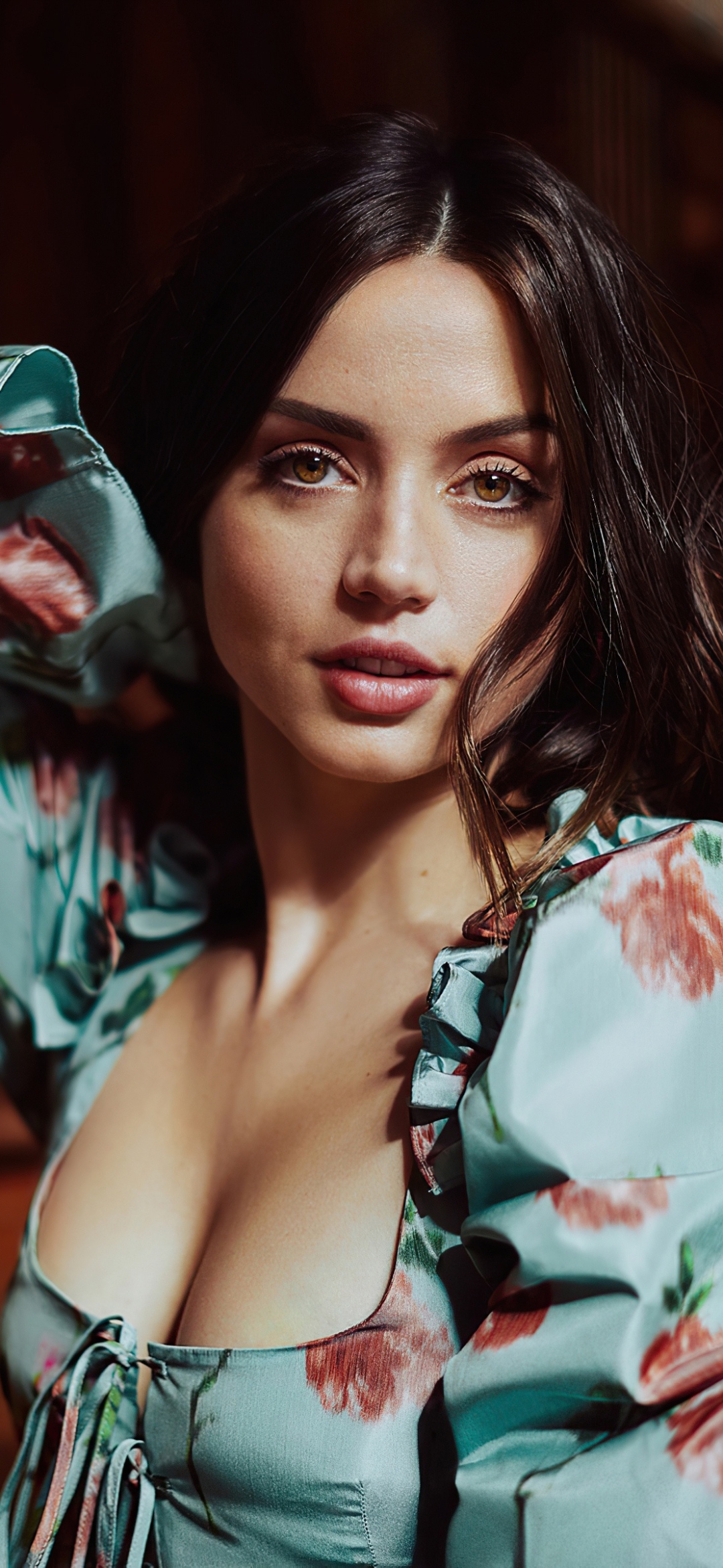 Ana De Armas Phone Wallpaper