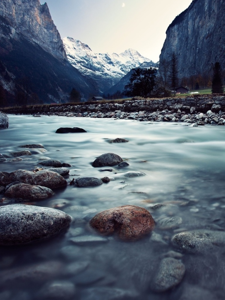 Beautiful Mountain Scenery 4K UHD