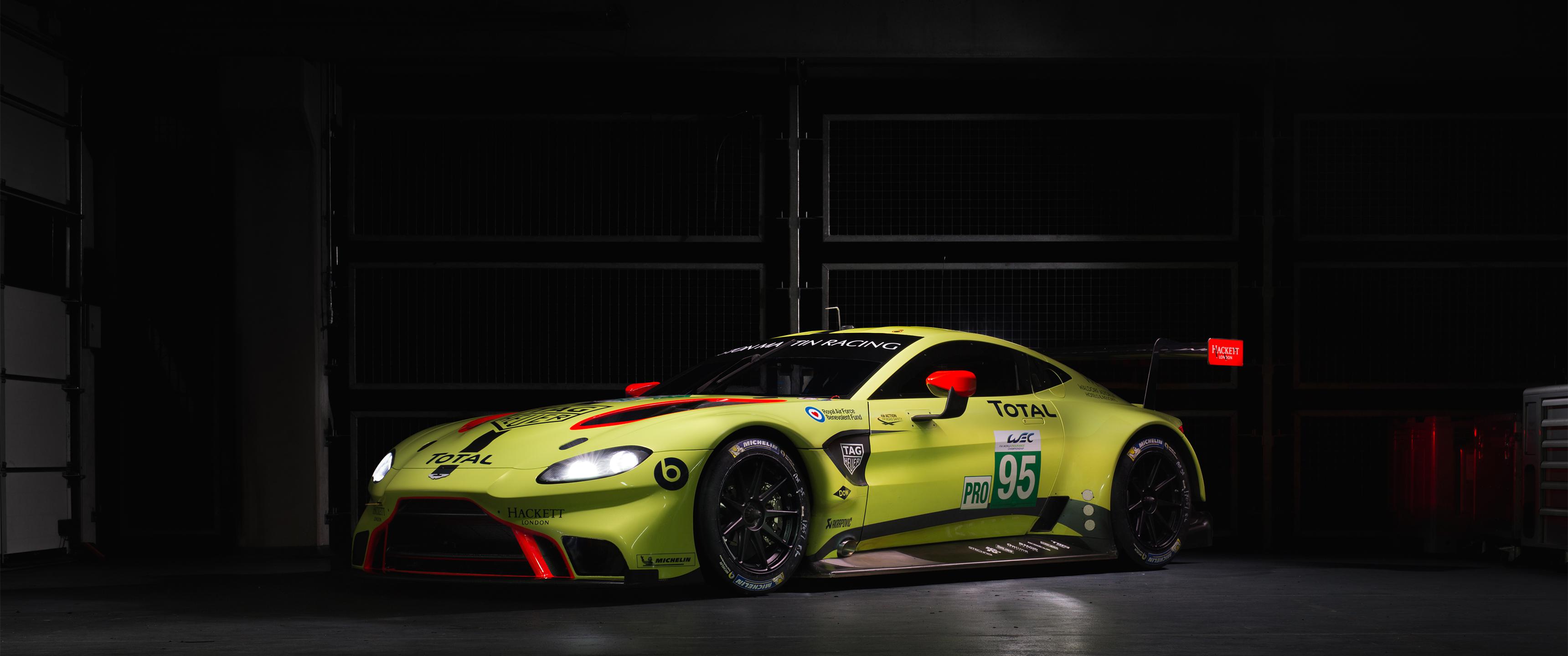 Aston Martin Vantage