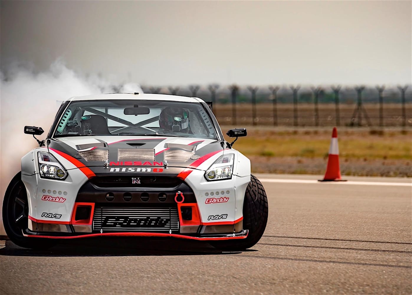 Drift World Record: Nissan GT R Sets A
