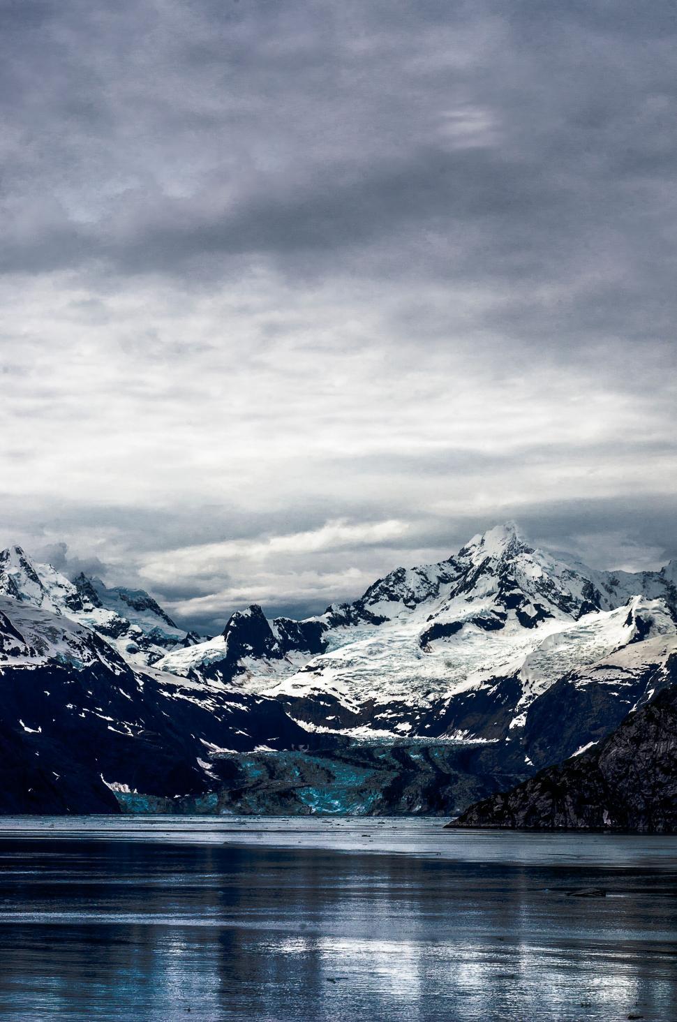 Dramatic glacier and mountain scenery