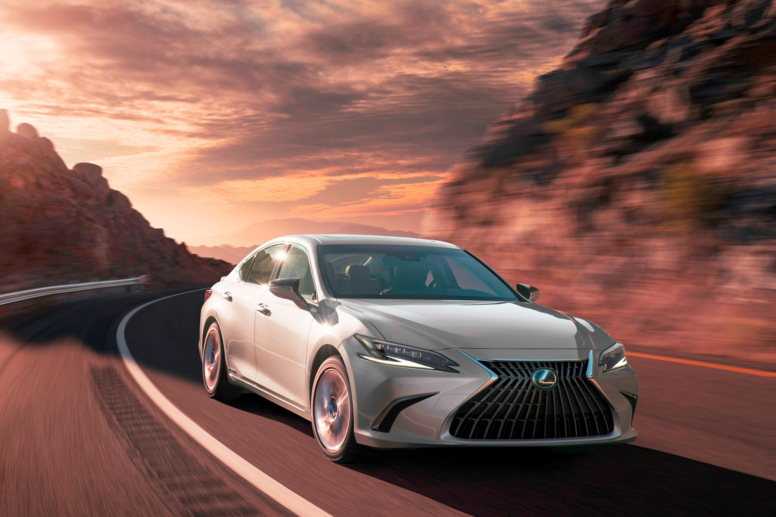 2024 Lexus ES: World Class Luxury