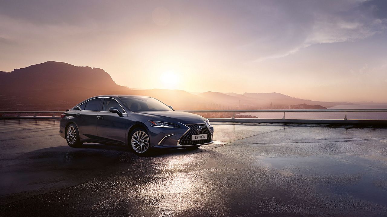 Lexus ES. Feel Your Best