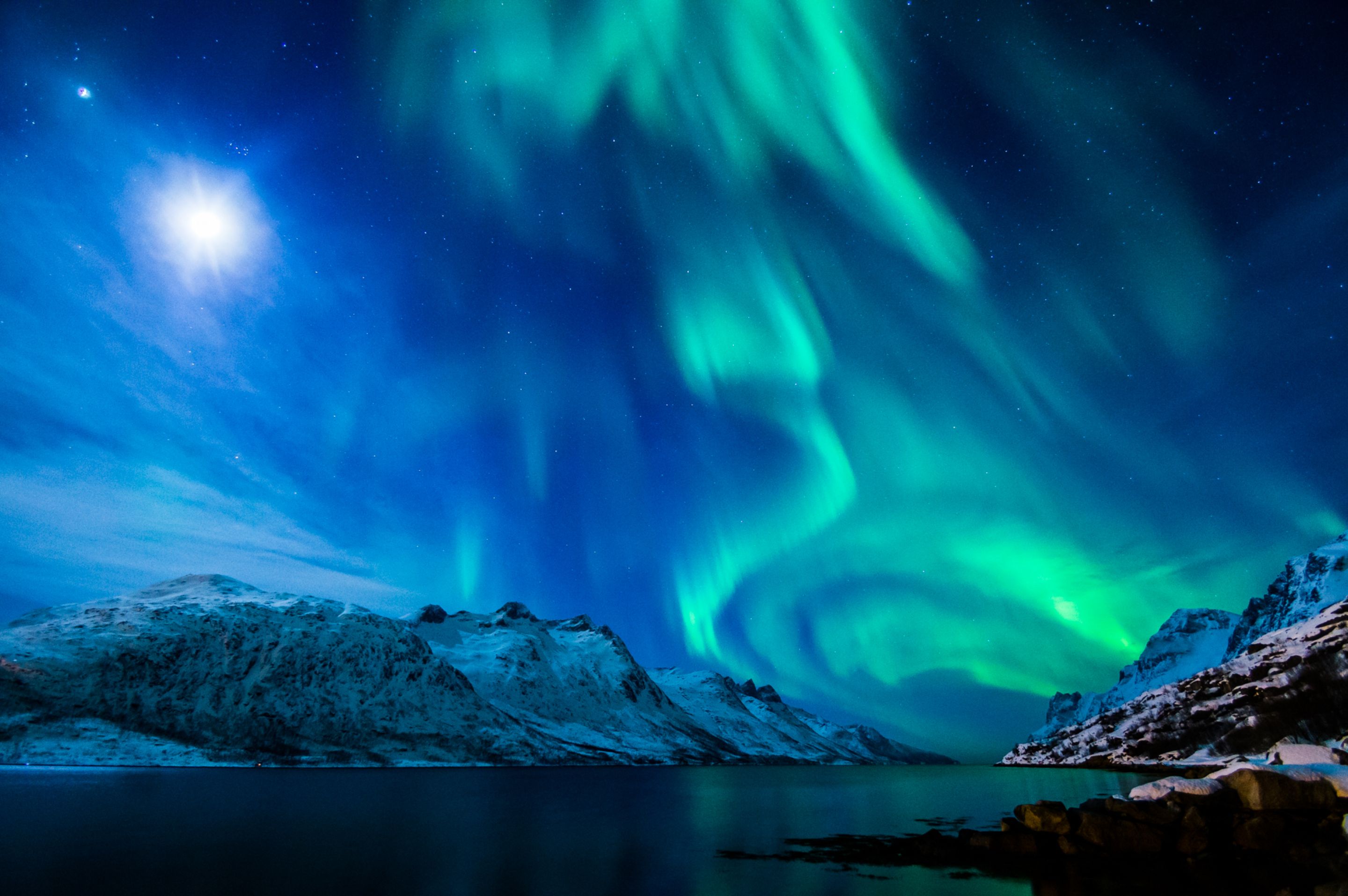 Aurora Borealis HD Wallpaper