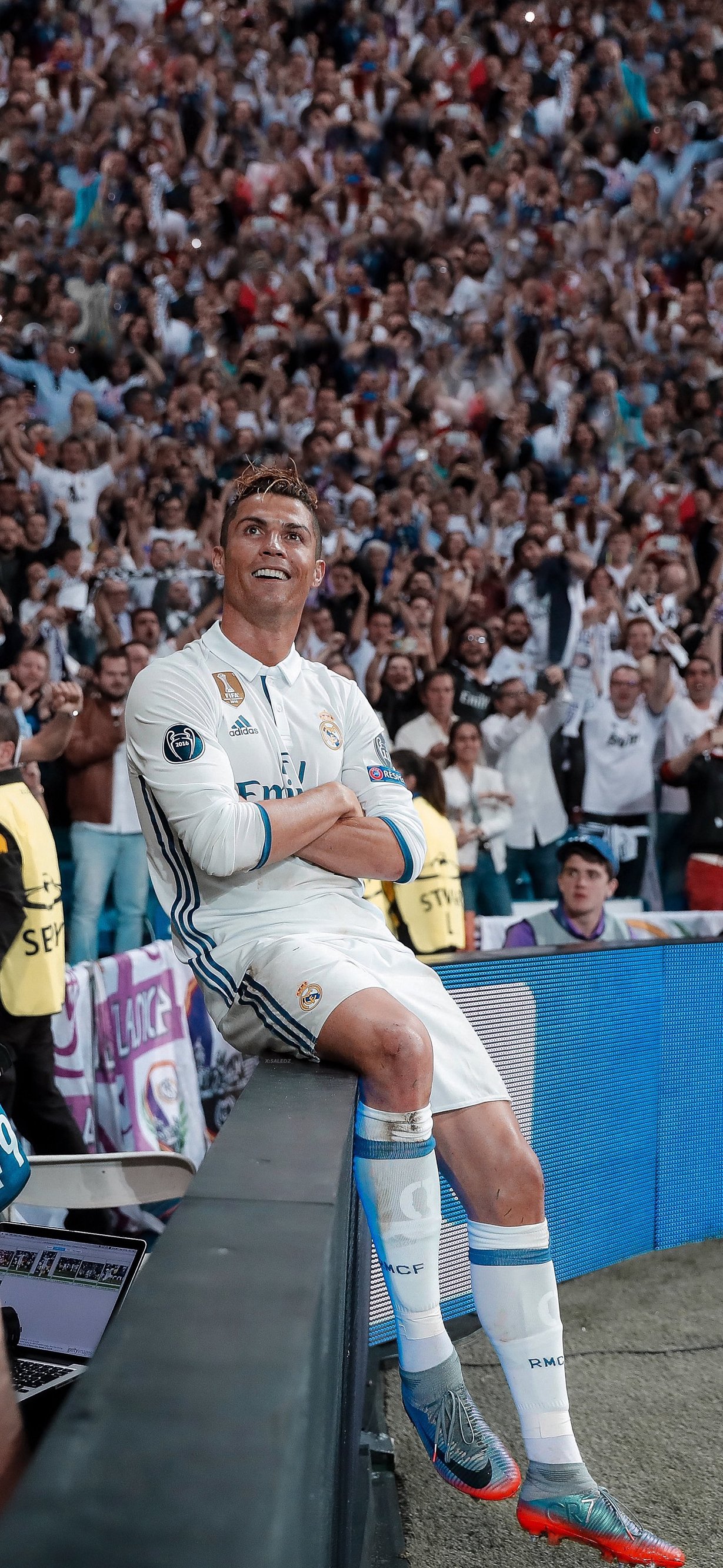 Football HD Phone Wallpaper