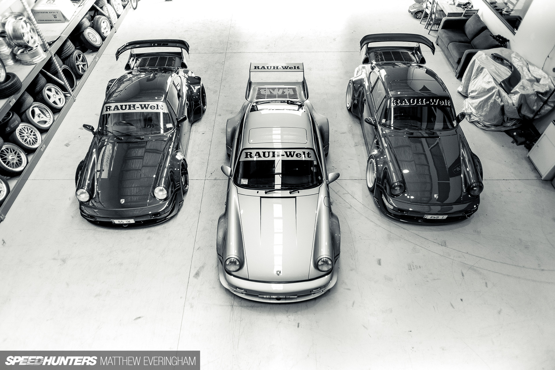 Download Black & White Car Porsche