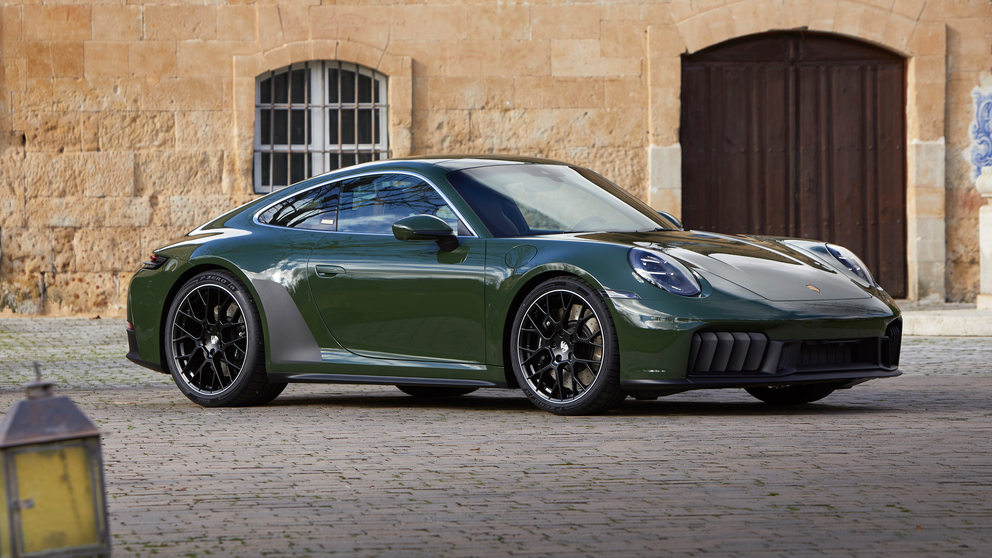 Porsche 911 Carrera Dark Wallpaper