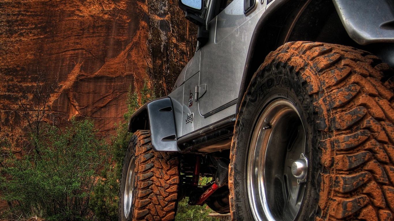 Jeep Desktop wallpaper 1366x768