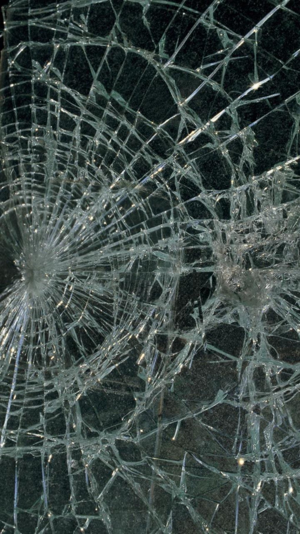 Broken Glass live wallpaper prank app
