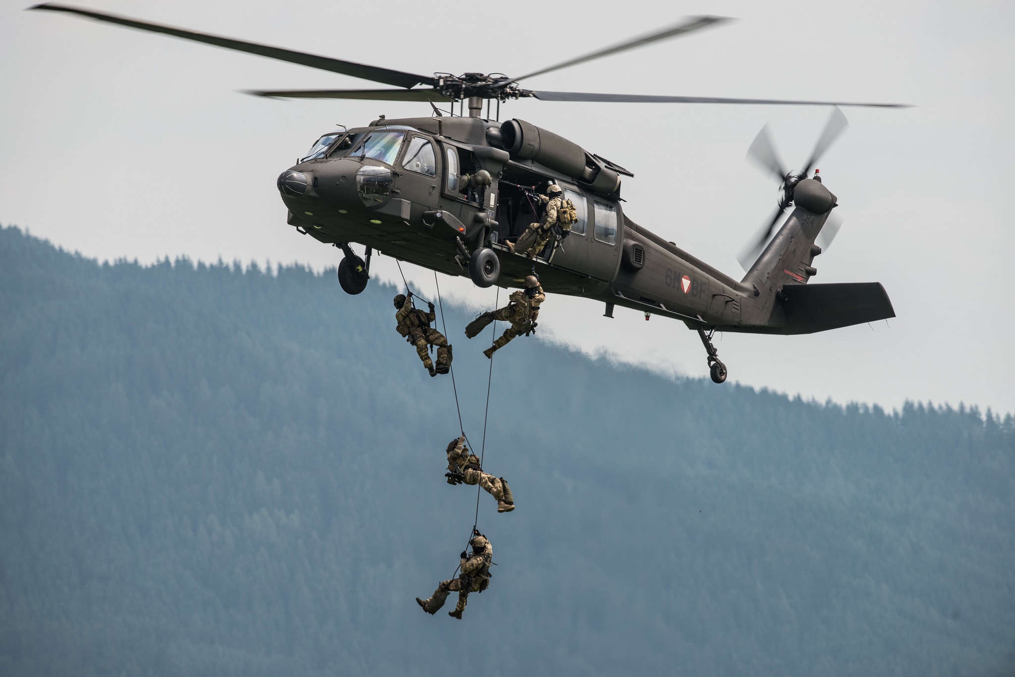 Black Hawk, Black Hawk, Sikorsky S
