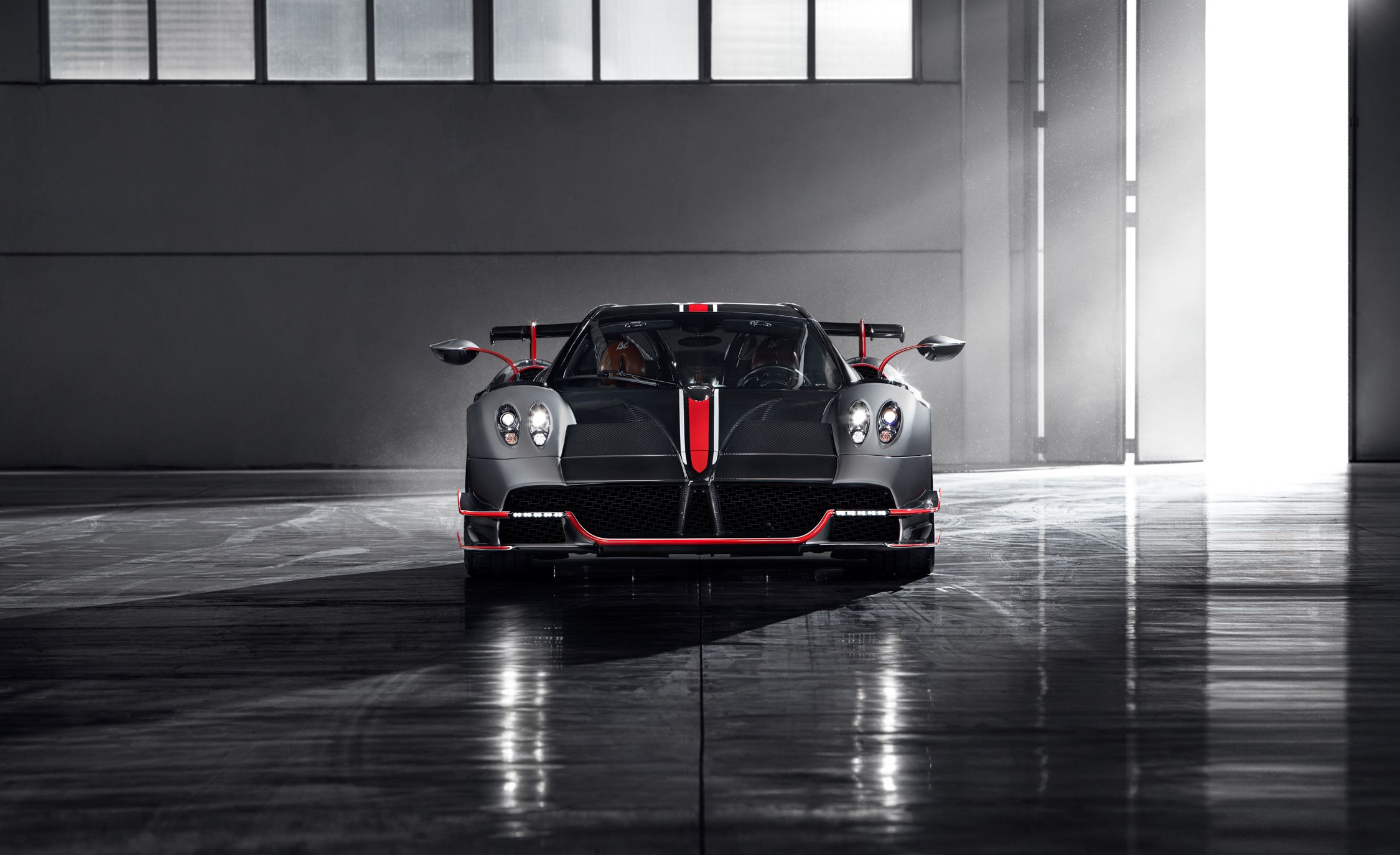 Pagani Huayra Review, Pricing
