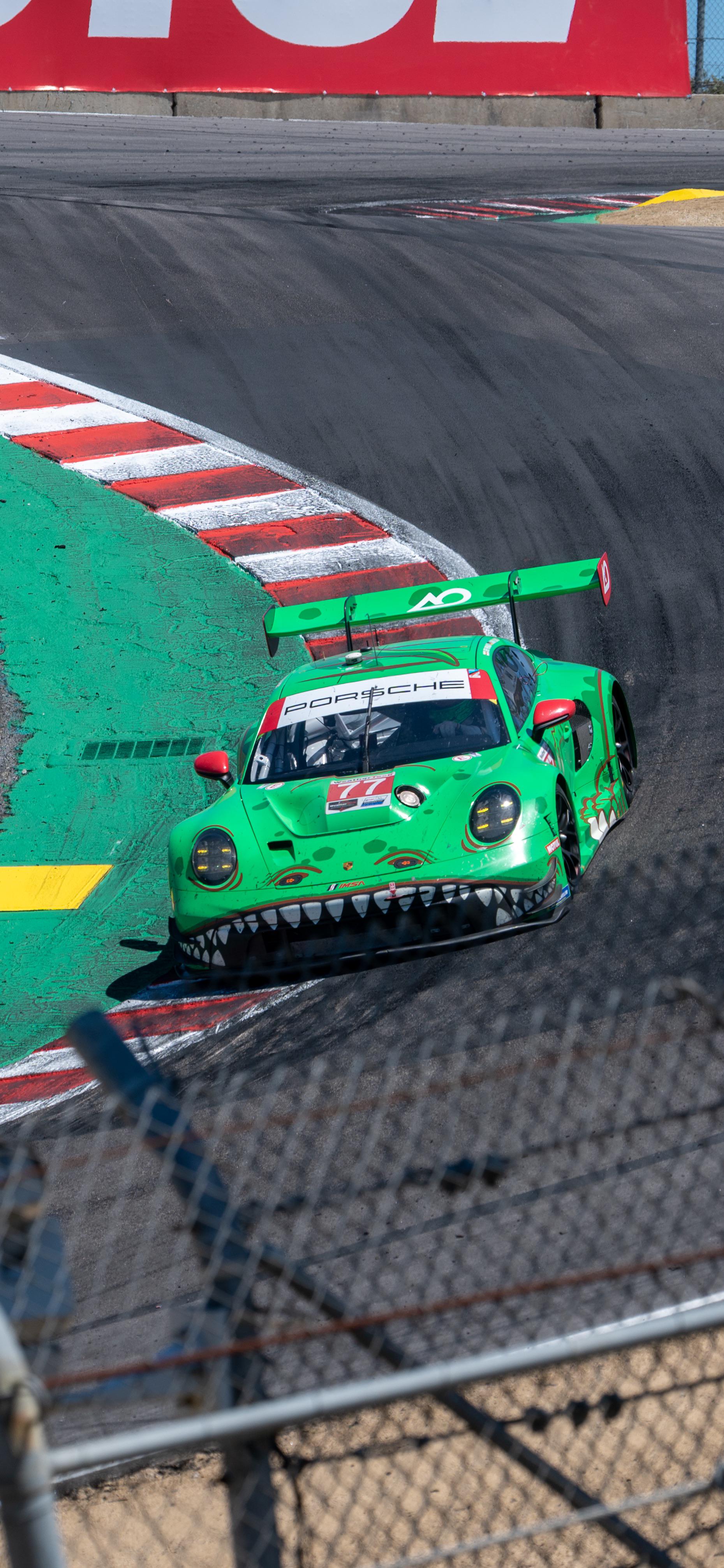 Made a Rexy and Roxy mobile wallpaper