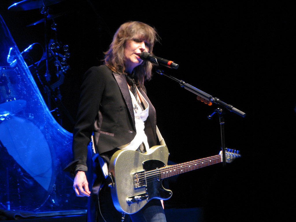 Chrissie Hynde. Set List: Boots