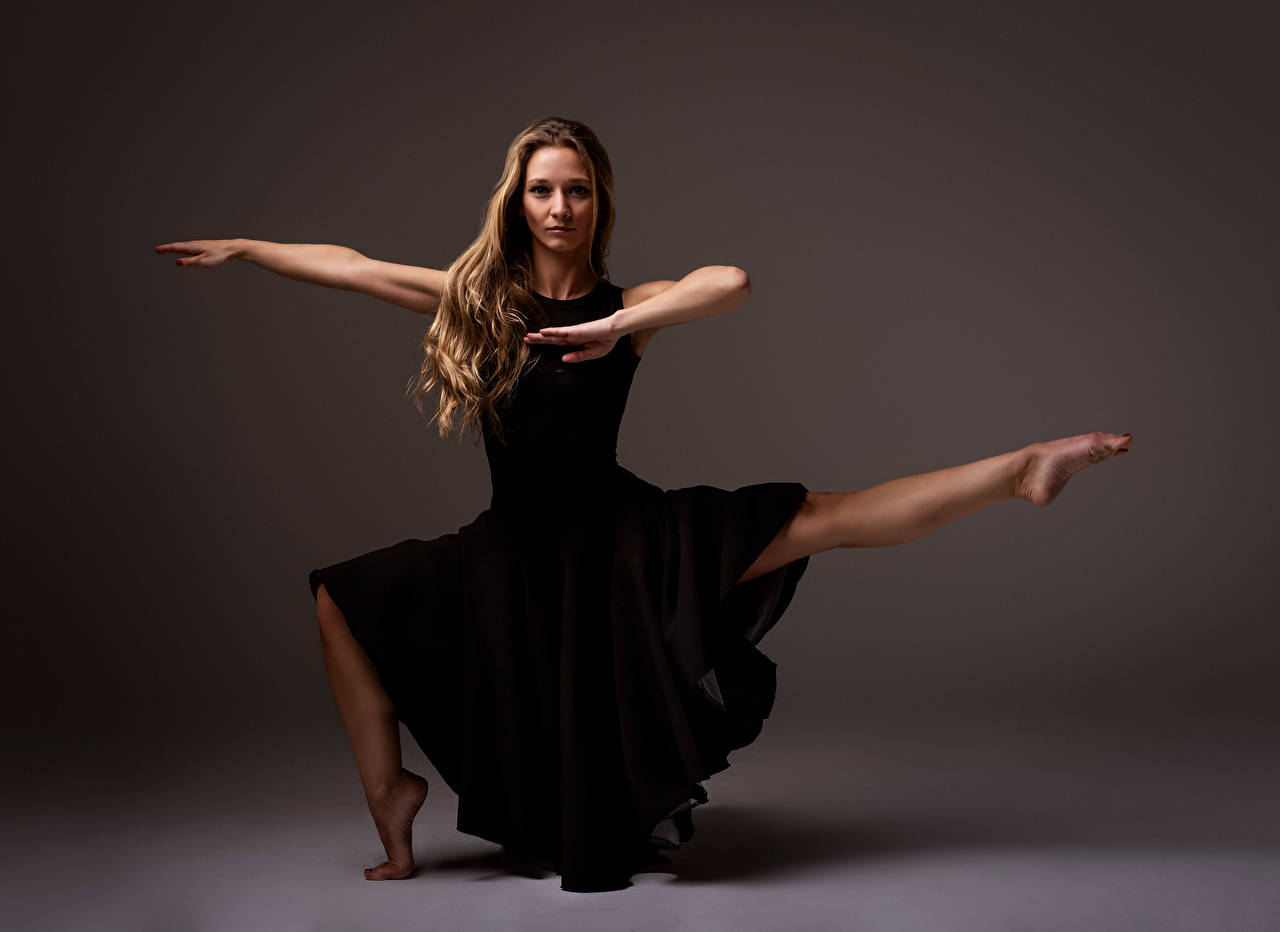 Download Elegance Embodied: Ballet