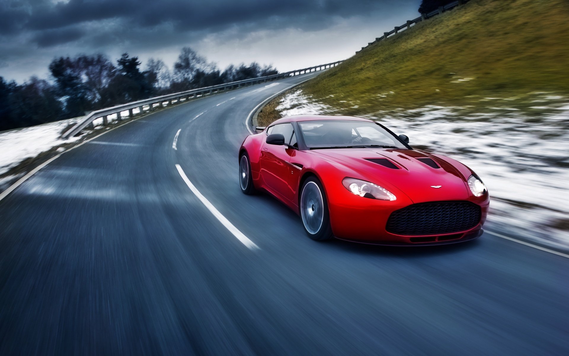 Aston Martin V8 Vantage HD Wallpaper
