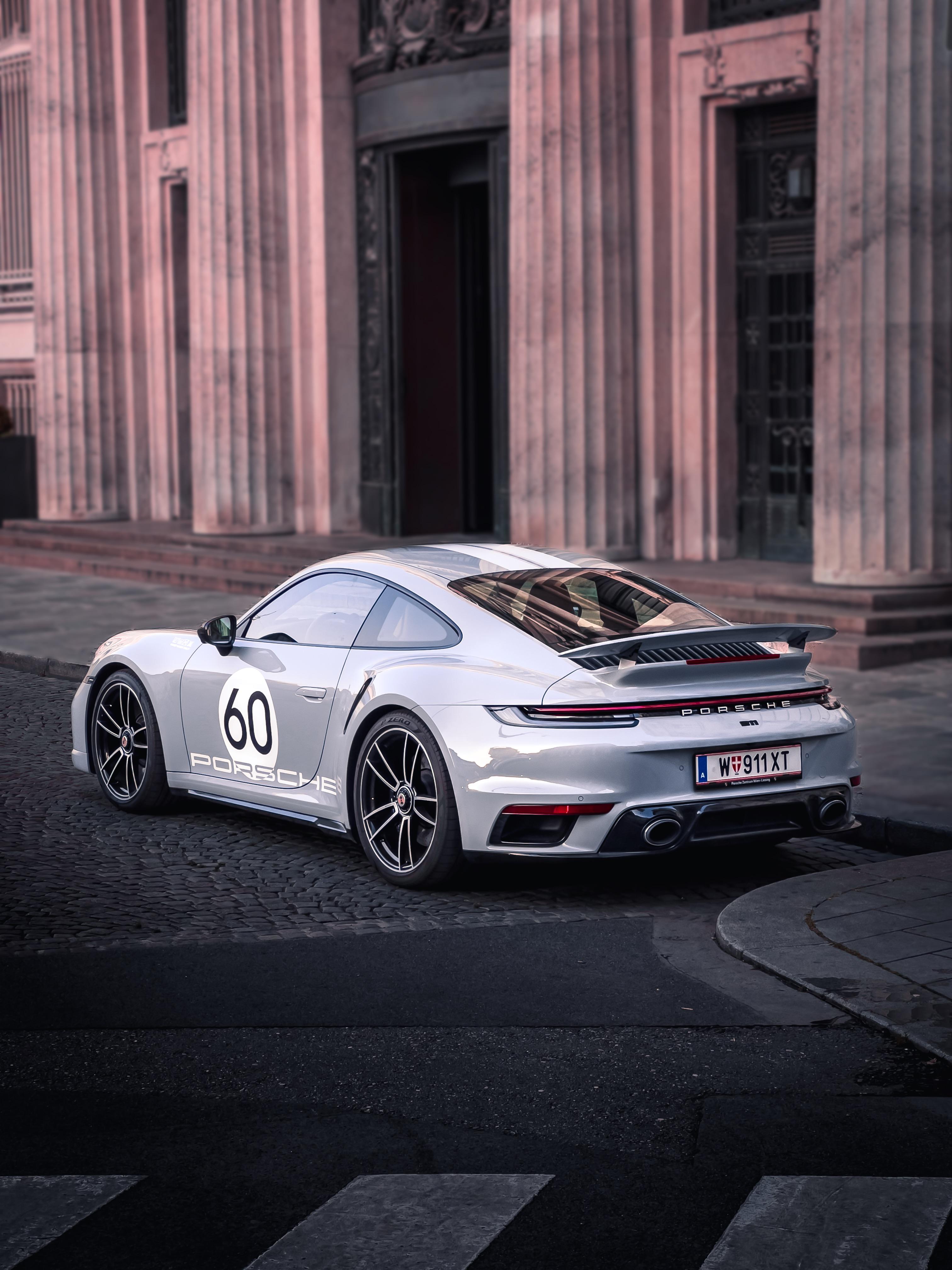 Porsche 911 Sport Classic looks