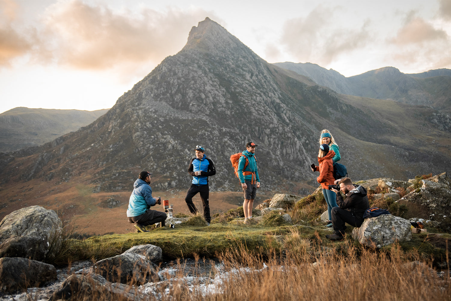 Made To Roam: What To Wear Backpacking