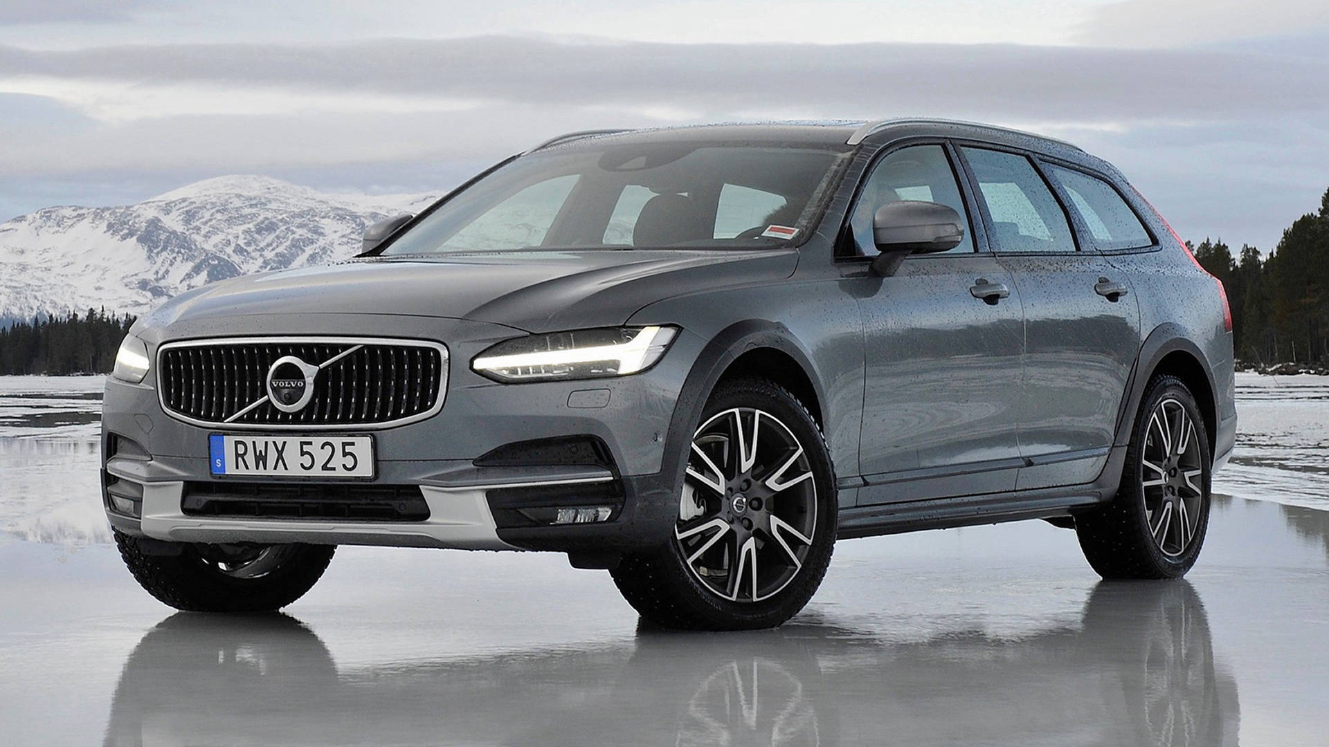 Volvo V90 Cross Country