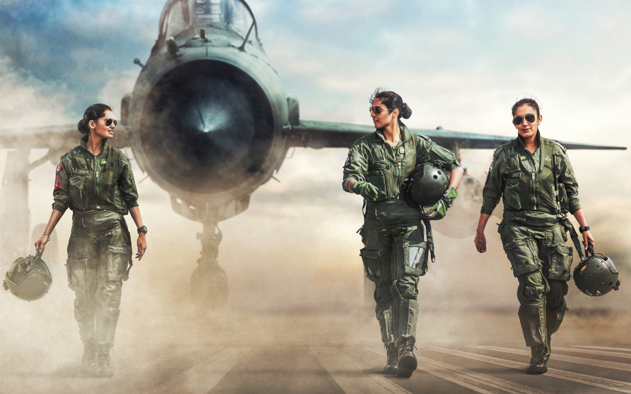 Beautiful girls fighter pilots Desktop